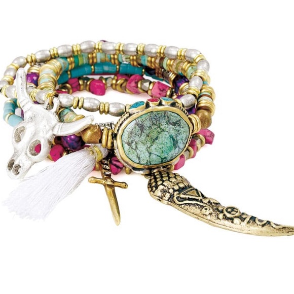 Vanessa Mooney Accessories - Boho bracelets
